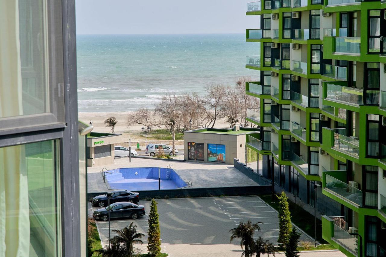 Moon Sea View Apartment - Spa N Pools Resort Mamaia Exterior photo